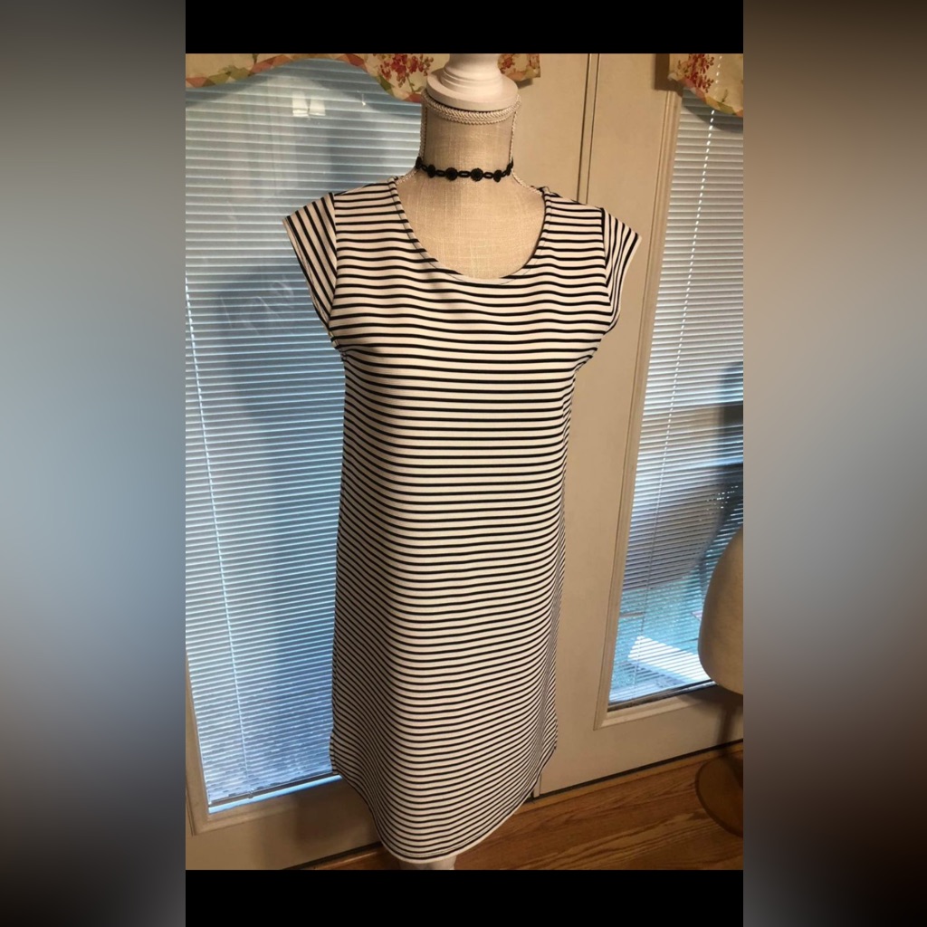 Dress 903
